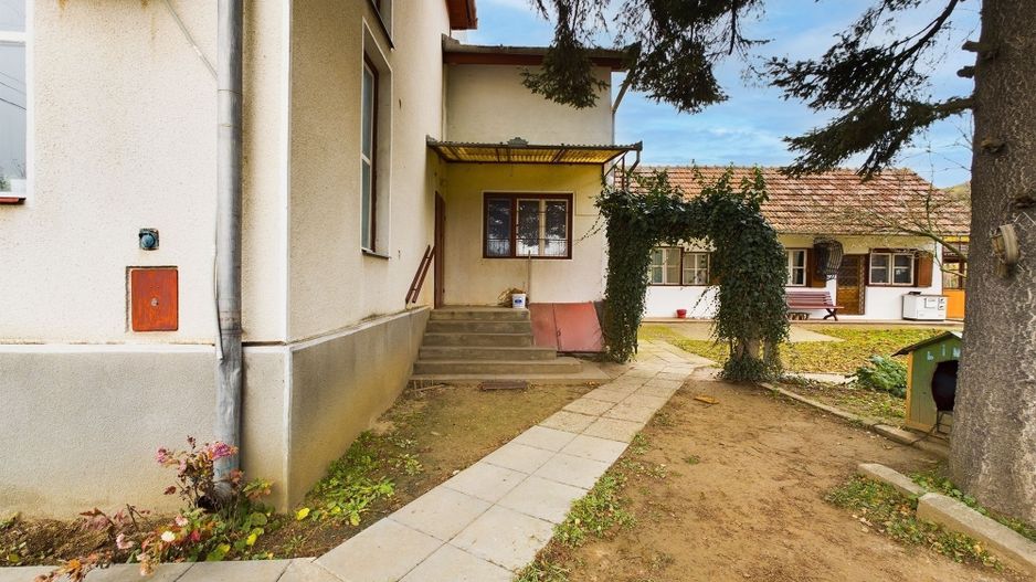 Casă în Păuliș - Poză 10