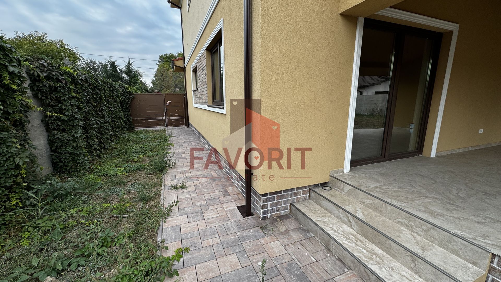 Duplex la Asfalt. Finalizat. Toate utilitatile - Mosnita Noua - Poză 2