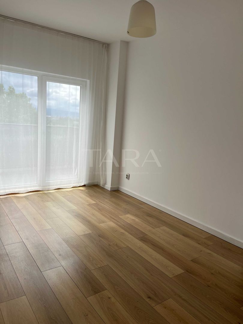 Penthouse cu terasă spațioasă și două parcări – zona BMW / Metro - Poză 3
