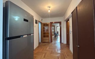 Apartament 3 camere de vânzare – Zona Mal, ideal pentru familie - Poză 4