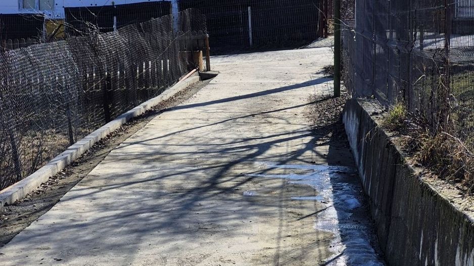 Teren intravilan 3526 mp cu vedere superba catre munte! - Poză 16