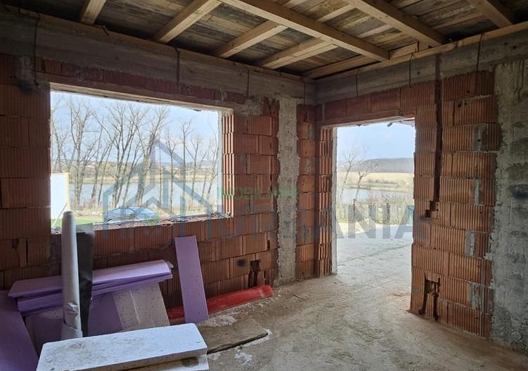 Terenuri intravilane în Dumbrava (Ciurea), lângă Lacul Dumbrava, la 7 km de Podu Roș - Poză 5