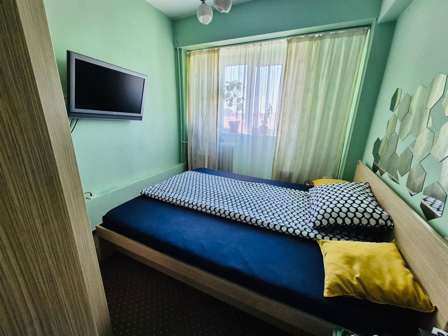 Apartament cu 3 camere decomandat Dacia - Poză 5