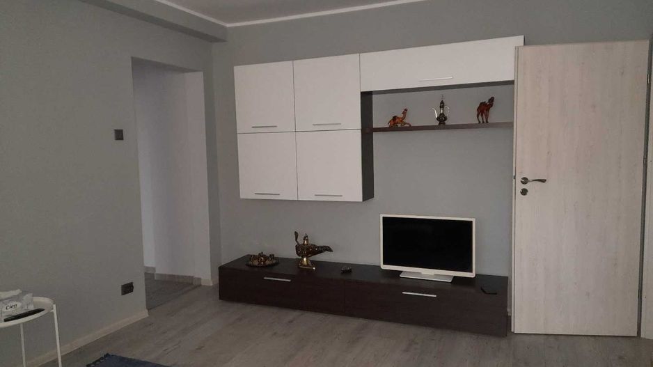 De inchiriat. Apartament 3 camere Pacul Circului cu vedere la parc - Poză 7