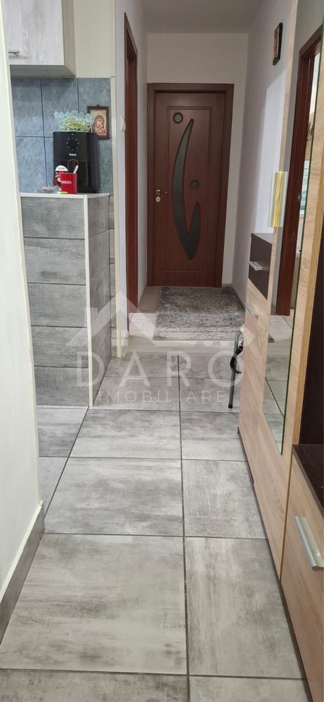 Vand apartament - Poză 1