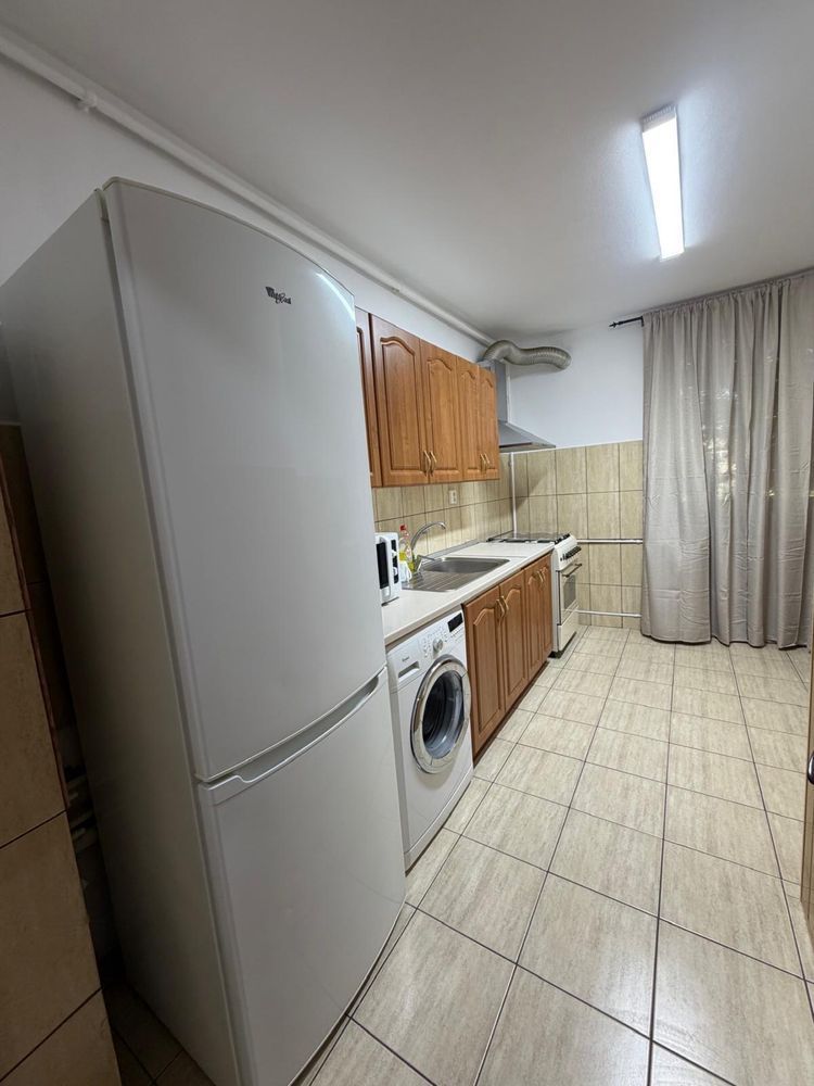 Apartament de 2 camere renovat in zona Drumul Taberei - Poză 3