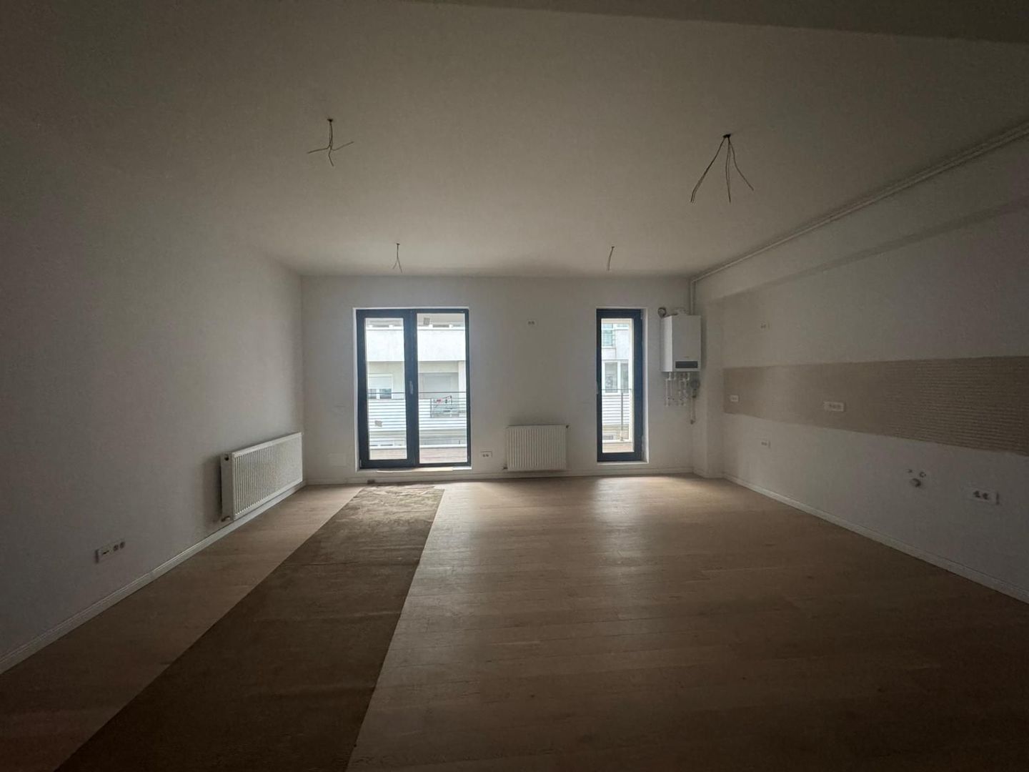 3 camere 87 MP  +TERASA 18.6 || HERASTRAU - Poză 1