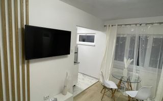 Apartament 1 cameră renovat, complet, mobilat și utilat, de inchiriat. - Poză 3