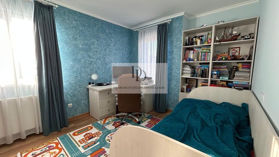 Apartament 4 camere singur pe nivel + 50 mp Pod + 2 Parcari | Oașului - Poză 8