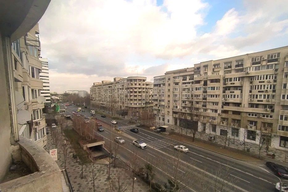 Vanzare Apartament 2 Camere Stradal Bulevardul Decebal - Poză 1