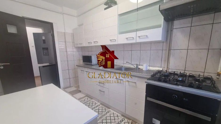 Apartament 3 camere Bicaz - Dacia, la bulevard,  de la final aprilie - Poză 3