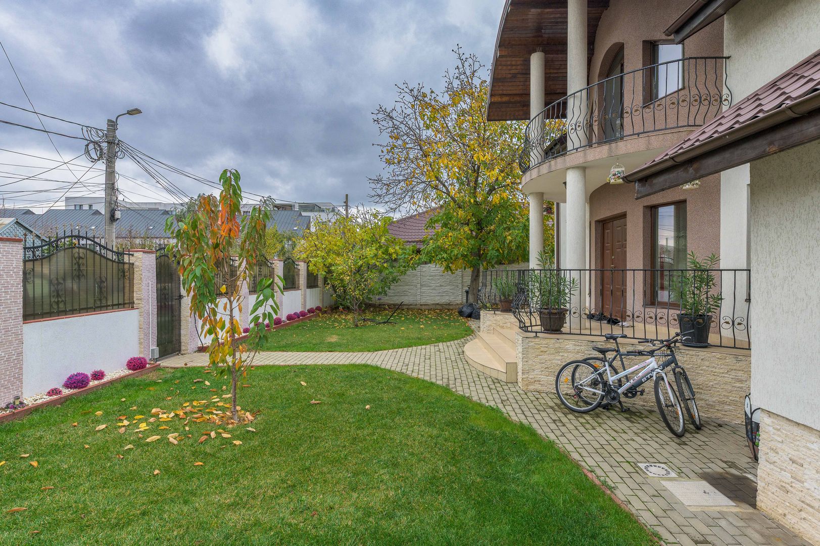 DE VANZARE  Vila 9 camere Colentina - Poză 56