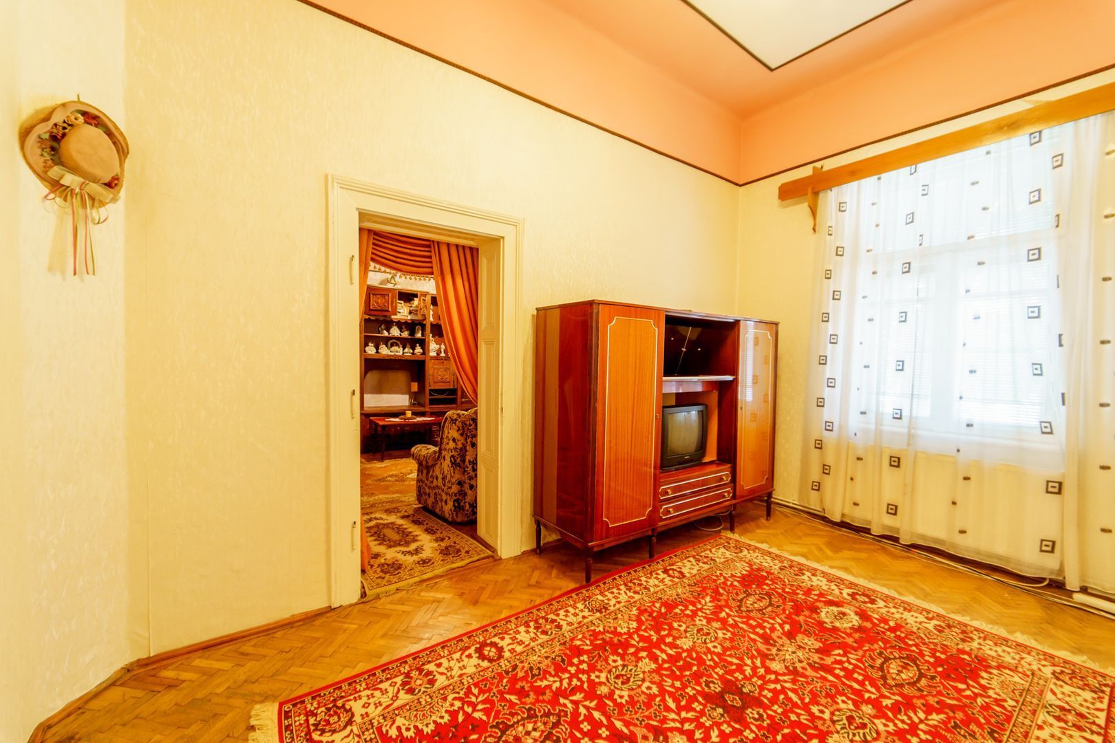 Casă cu teren 1674 mp - Poză 7