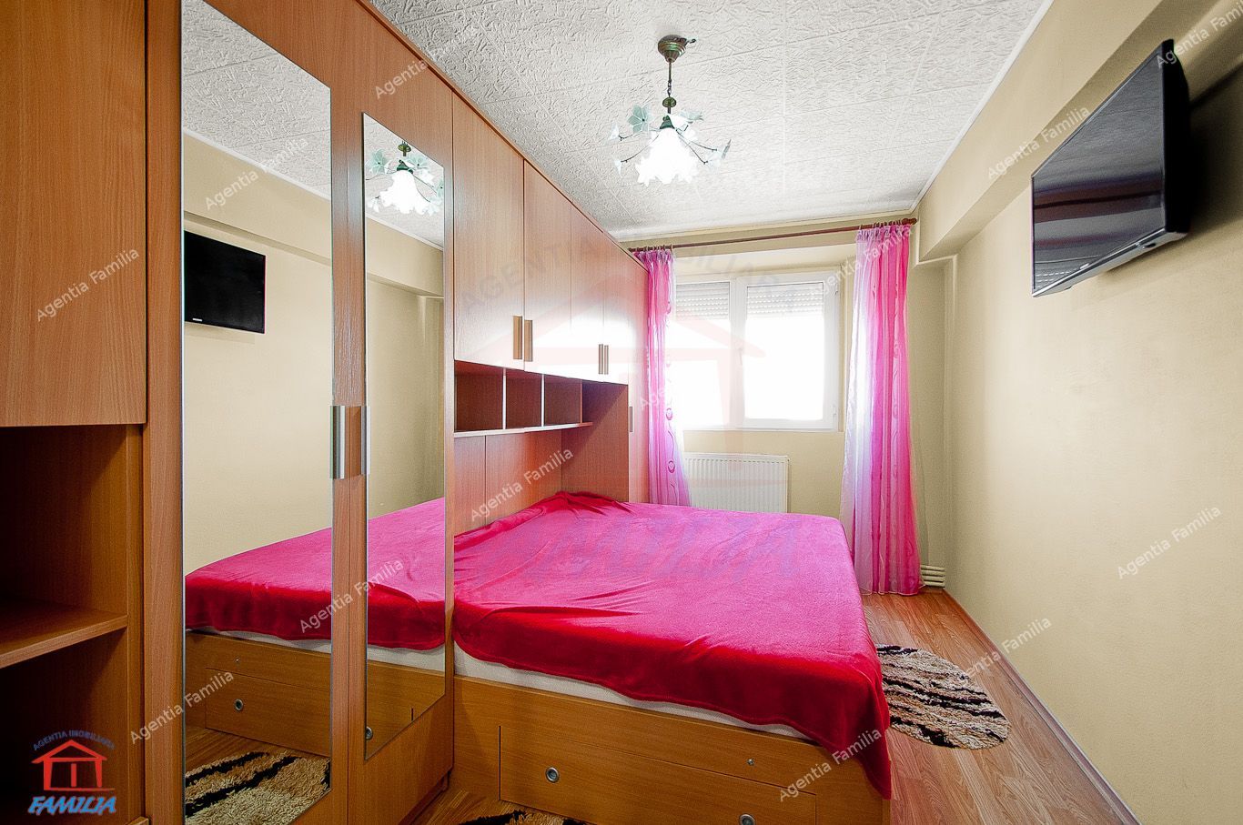 Apartament spatios, renovat, 4 camere, decomandat, etaj 4, Micro 39 - Poză 12
