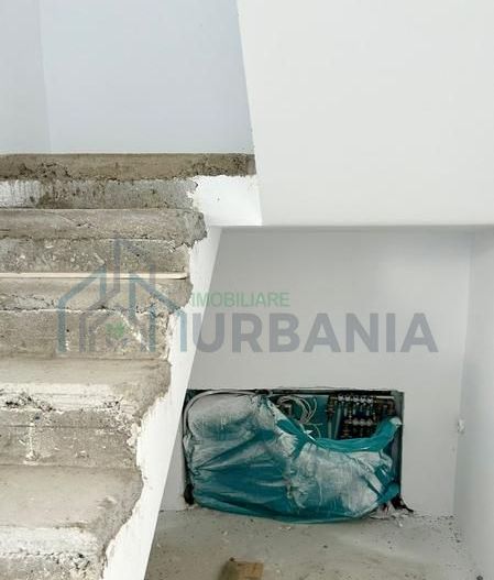 Vilă modernă, 4 camere, încălzire pardoseală, în zona Breazu Pădurea Mârzești - Poză 11