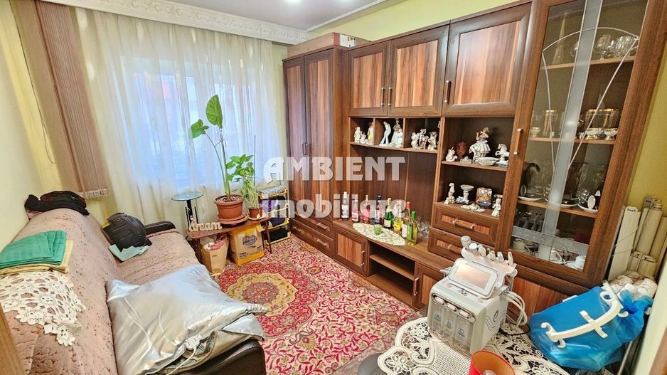 Apartament 4 camere, spatiu comercial, zona CARTIER; - Poză 11