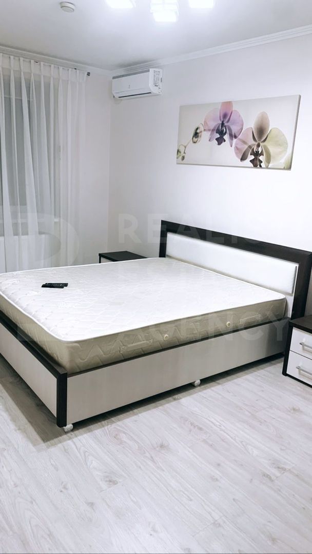 Chirie, apartament, 3 camere, str. Alba Iulia, Buiucani - Poză 1