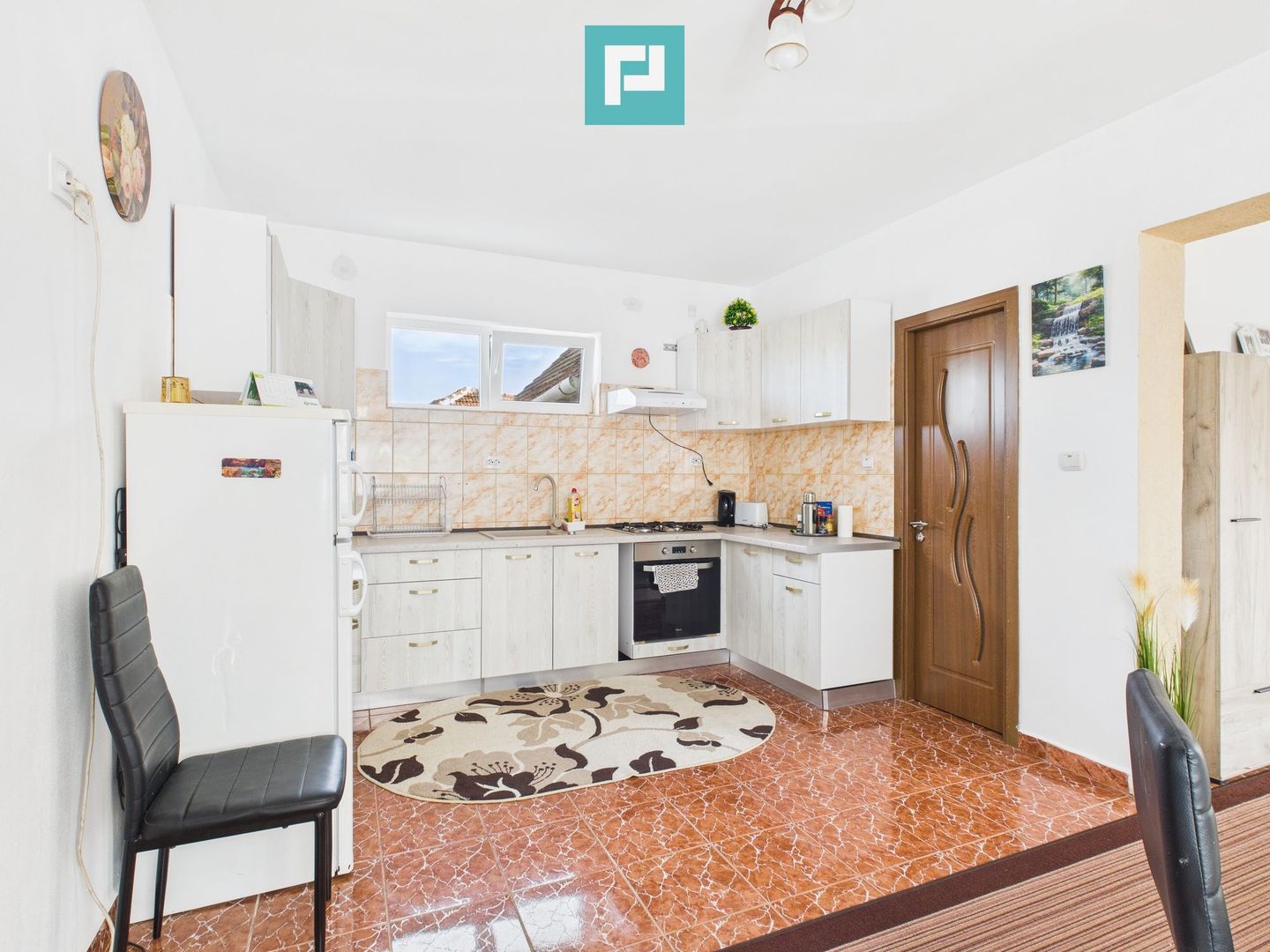 Casă cu 3 camere și teren generos, Pâncota - Poză 3