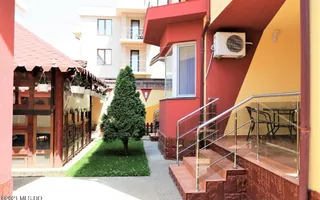 Mamaia Nord - Langa Mare, pensiune la cheie, 11 camere, 9 bai! - Poză 32