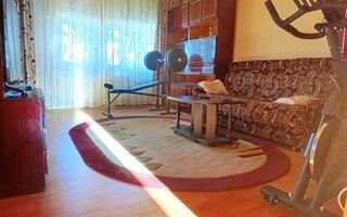 Apartament 4 camere Dambovita cu centrala - Poză 3