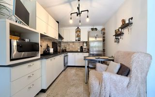 Casa renovata integral | acces auto in curte | Centrala proprie - Poză 10