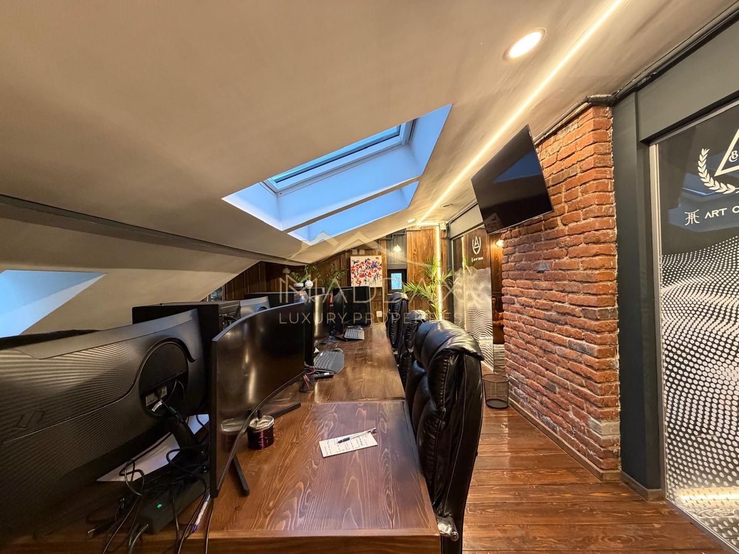 Spatiu de birouri 4 camere / ***104mp*** // zona Victoriei - Poză 2