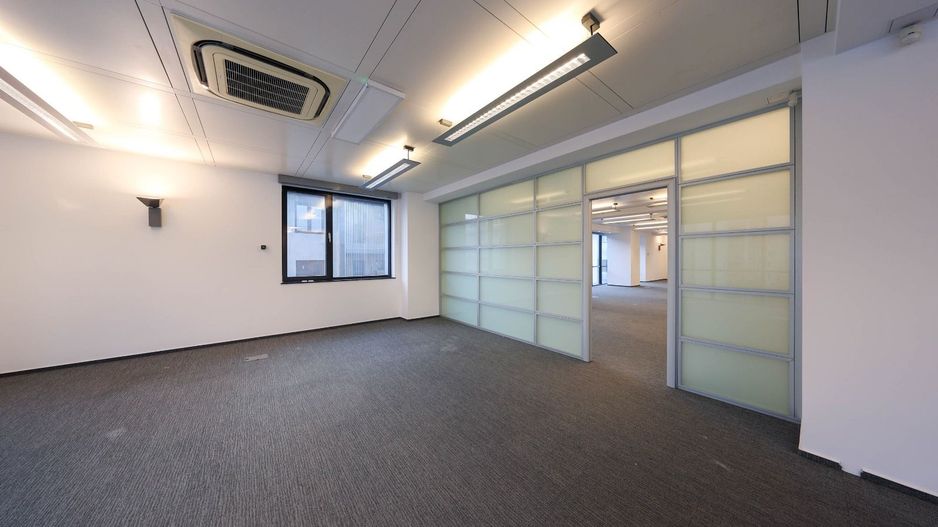 Clădire de birouri și centru de date – Oportunitate exclusivă in Brasov - Poză 11