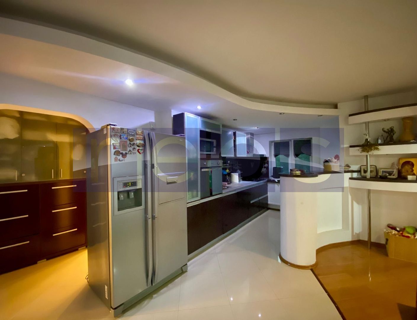DE VANZARE APARTAMENT 3 CAMERE RENOVAT, 2 BAI | DRUMUL SARII - Poză 2