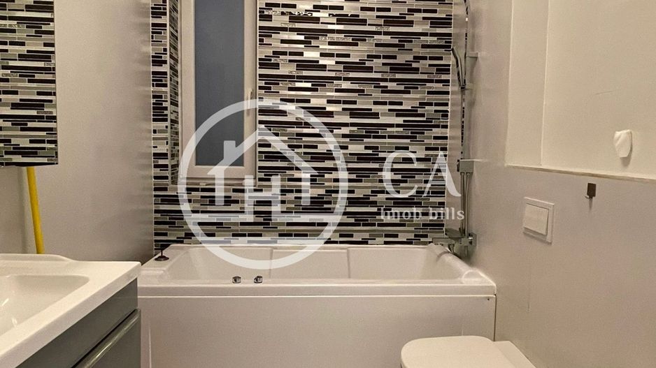 Apartament la casa, de inchiriat cu 3 camere Ultracentral, Oradea - Poză 8
