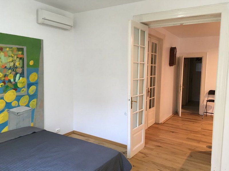 Etaj in vila ideal atelier, cabinet sau locuit, hub, activitati creative - Poză 8