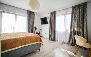 Casa individuală de vânzare Sânpetru, 5 camere, garaj, foișor, curte - Poză 8