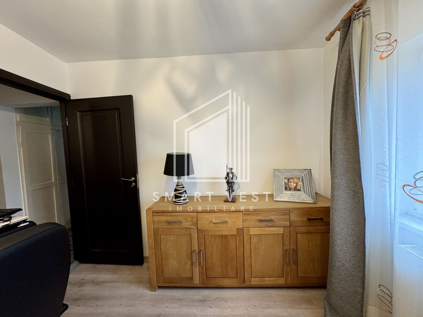 Apartament 3 camere decomandat | Etaj 4/4 | Zona Micro 16 - Poză 3