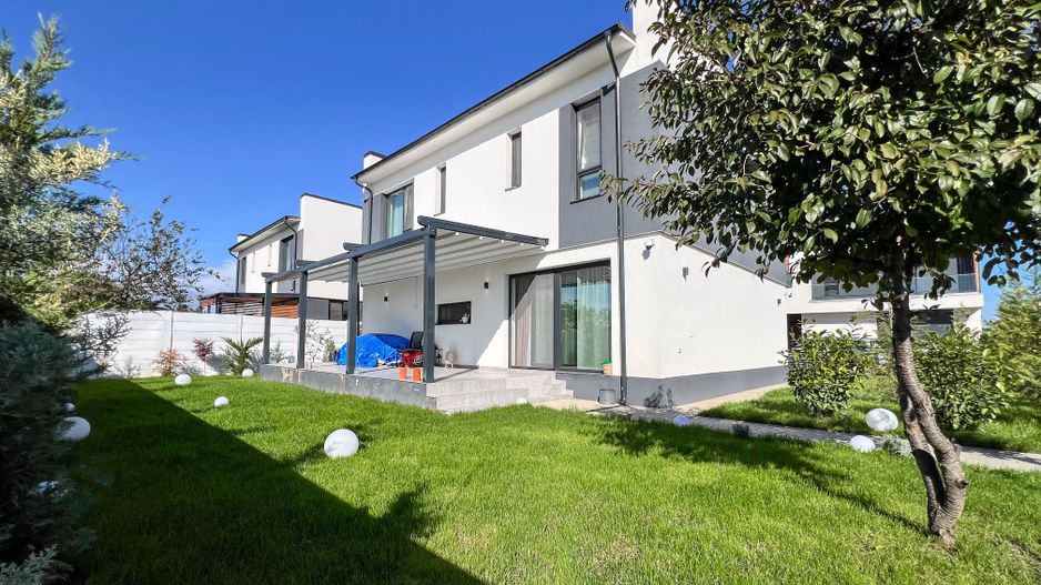 Vilă individuală elegantă, complet mobilată și utilată, lângă parcul și pădurea din Corbeanca - Poză 42