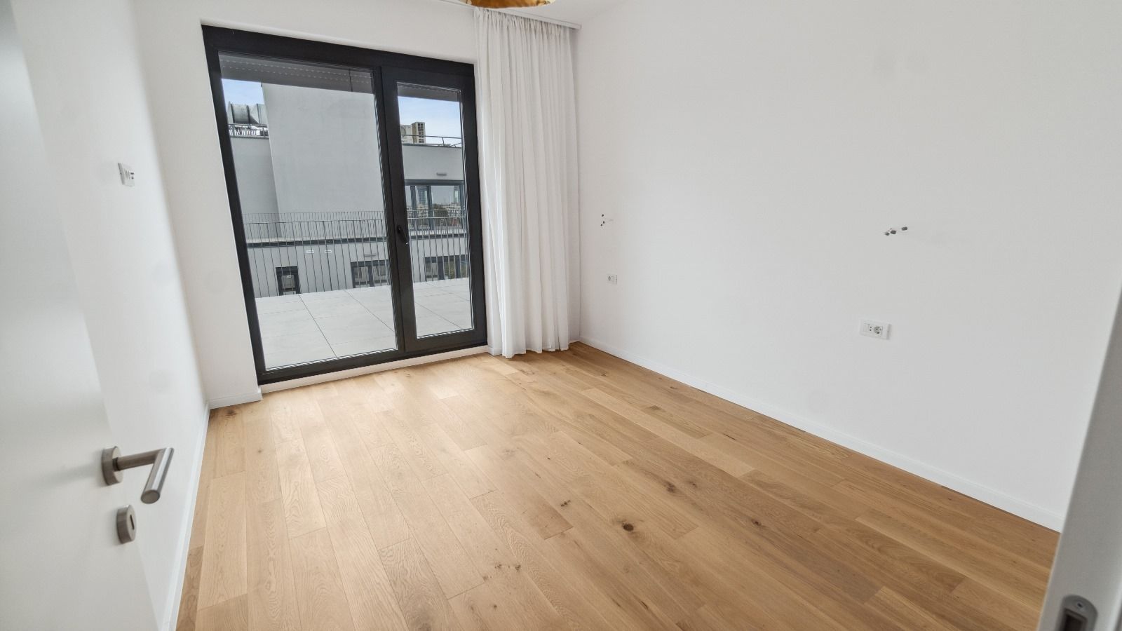 3 Camere 110+Terasa 60mp 5Min Metrou Grivita Arcadia Domenii 1 Mai - Poză 6