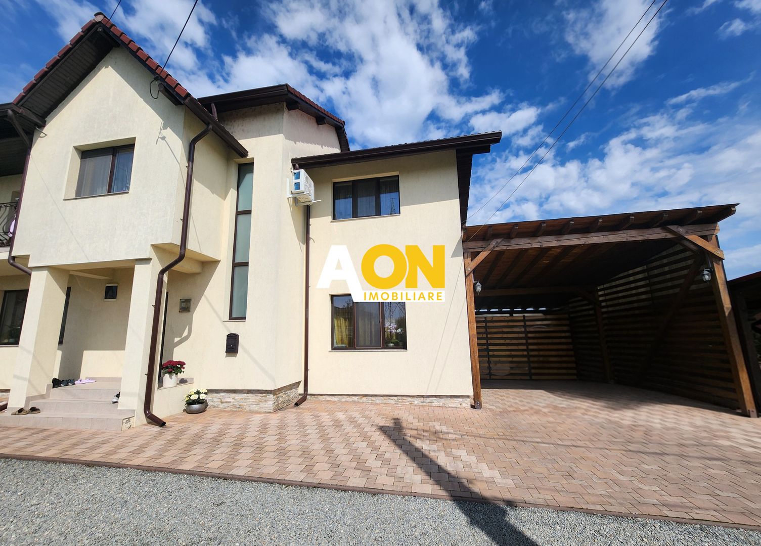 Duplex modern cu 2 apartamente independente, 173mp utili, Alba Micesti - Poză 1