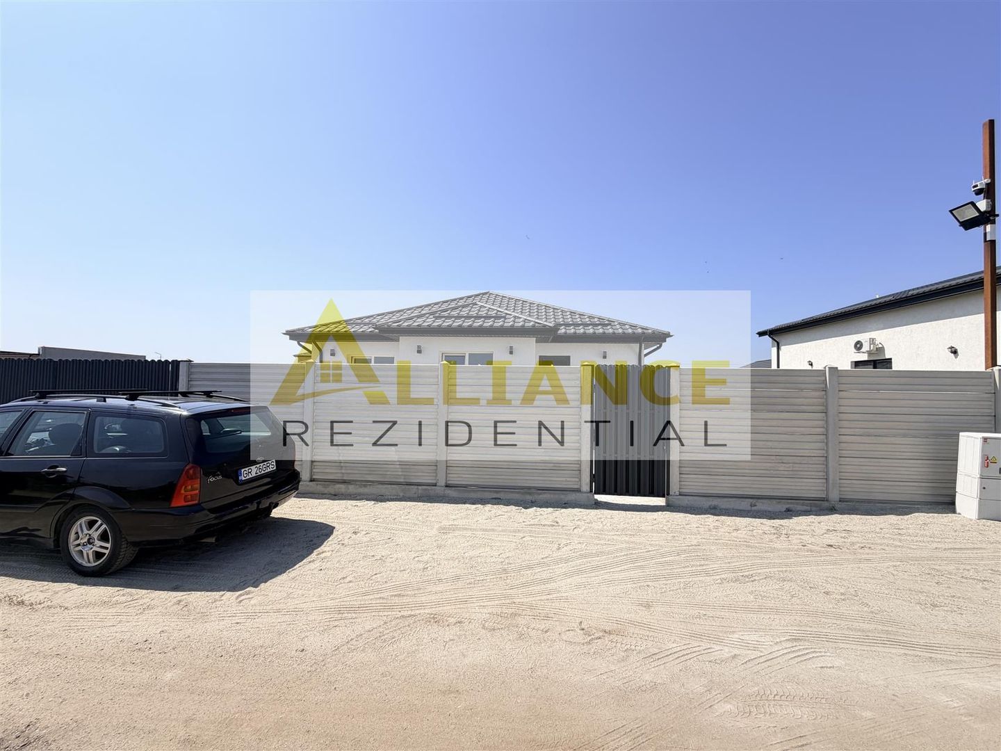 Casa individuala || 3 camere || teren 350 mp - Poză 2