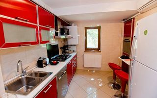 APARTAMENT CU 3 CAMERE LA INCHIRIERE IN ZONA DOROBANTI - Poză 3