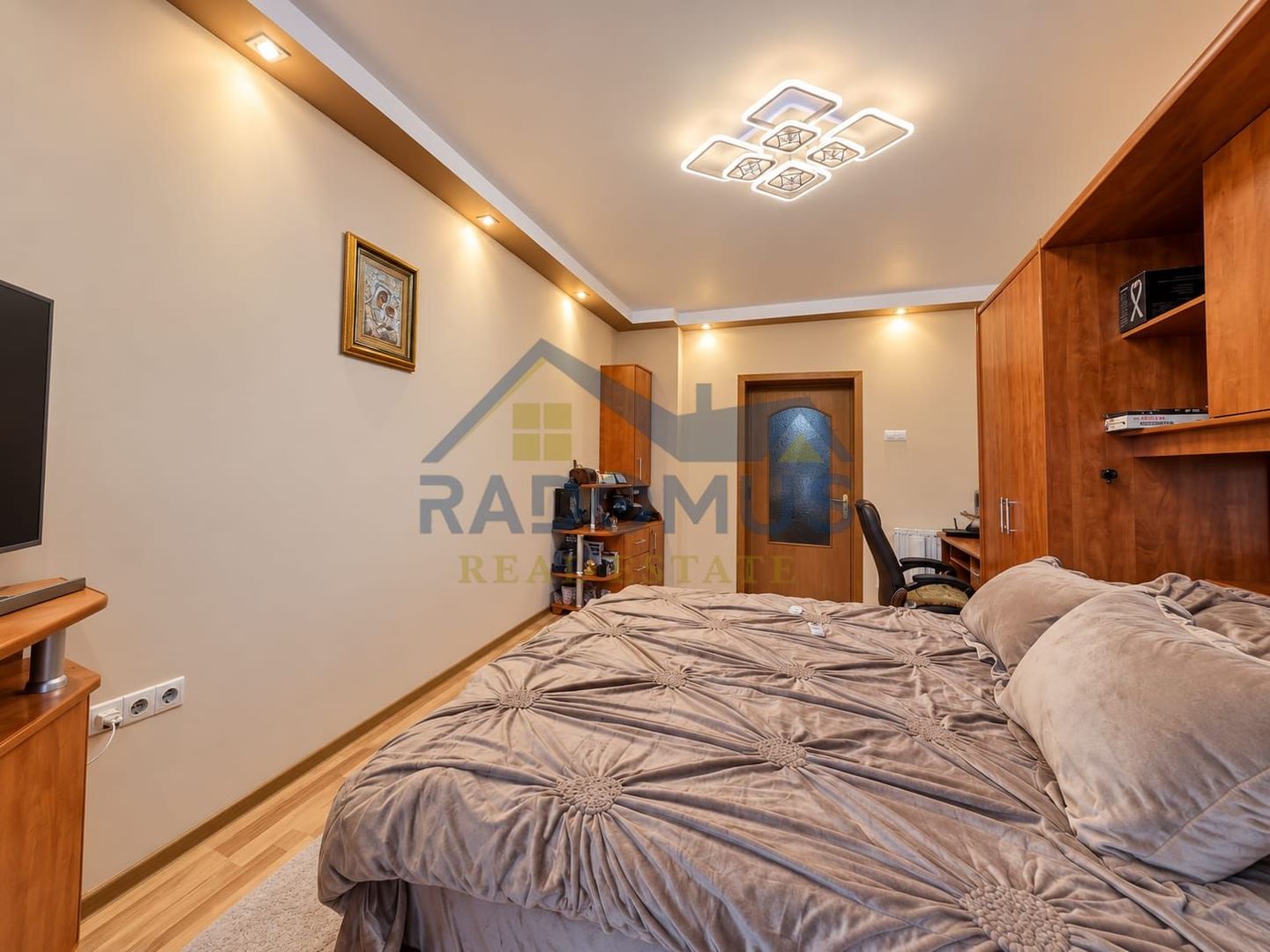 Apartament Dublu - 5 camere - 100 mp Utili - 2 boxe - Mihai Bravu - Poză 7