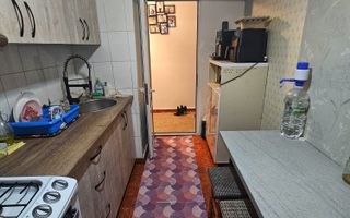 Apartament 2 camere – Central / Urlați – Etaj 2, balcon închis - Poză 12