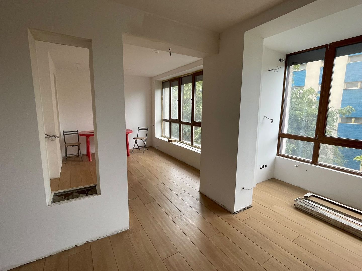 BRASADAS vinde ap 4 cam etaj 3/4 in zona ULTRACENTRALA. - Poză 1