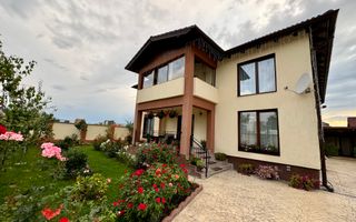 Casă Spațioasă de Vânzare în Ghimbav | Două Apartamente | Teren 579 mp - Poză 2