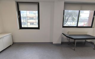 CENTRU ANAF (cod03)- Birou luminos si cochet ! - Poză 3