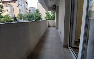 Ap.3 camere,la 4 minute de mers pana la metrou.Mobilat/utilat modern. - Poză 17