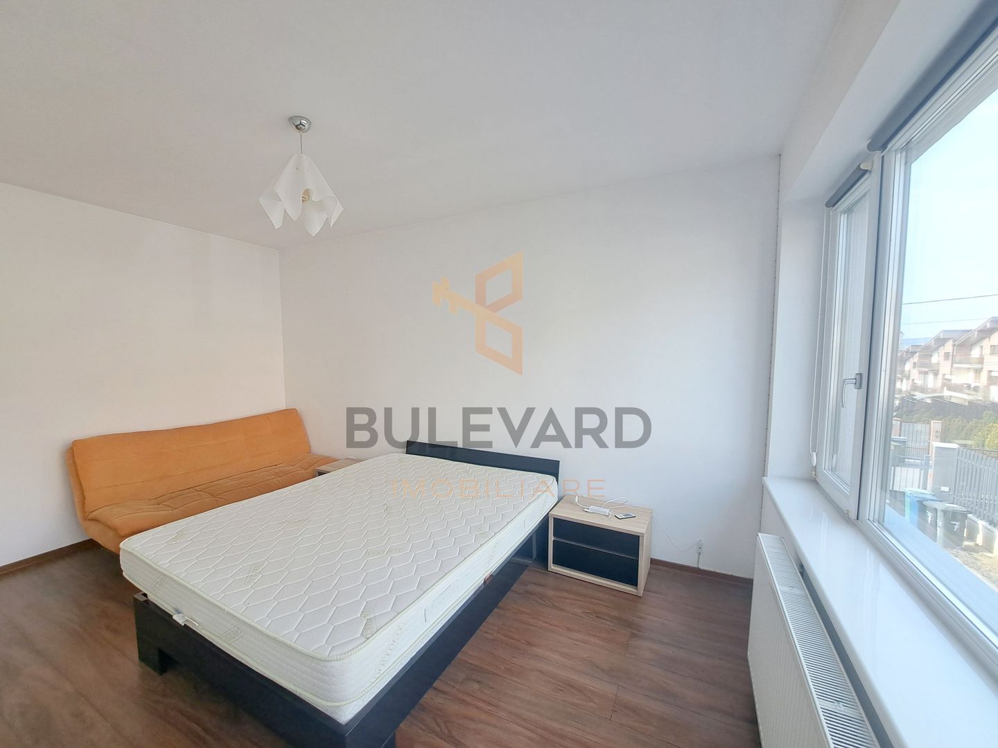 Casa tip dulplex 120 mp + 80 mp terase + garaj, zona Liceu Waldorf - Poză 16