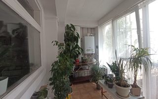 Casa spatioasa cu 7 camere, zona Bd. Brancoveanu, acces facil metrou - Poză 11