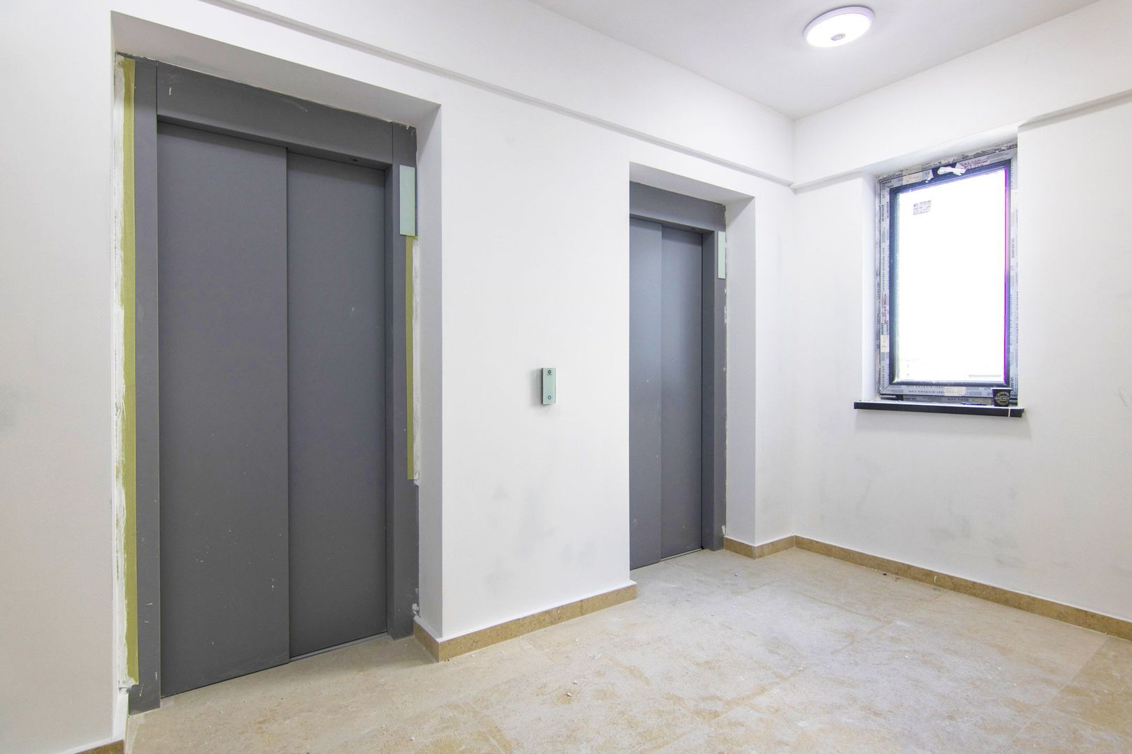 Apartament cu 3 Camere, Bucatarie Inchisa, 2 Bai, Doua Balcoane, langa Metrou - Poză 16