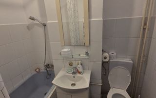 Garsonieră de închiriat, 40 mp, zona Capăt Canta, etaj 4/10, cu lift - Poză 4