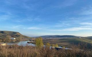 Casa individuala, teren 750 mp, Chinteni cu panorama spre lac - Poză 18