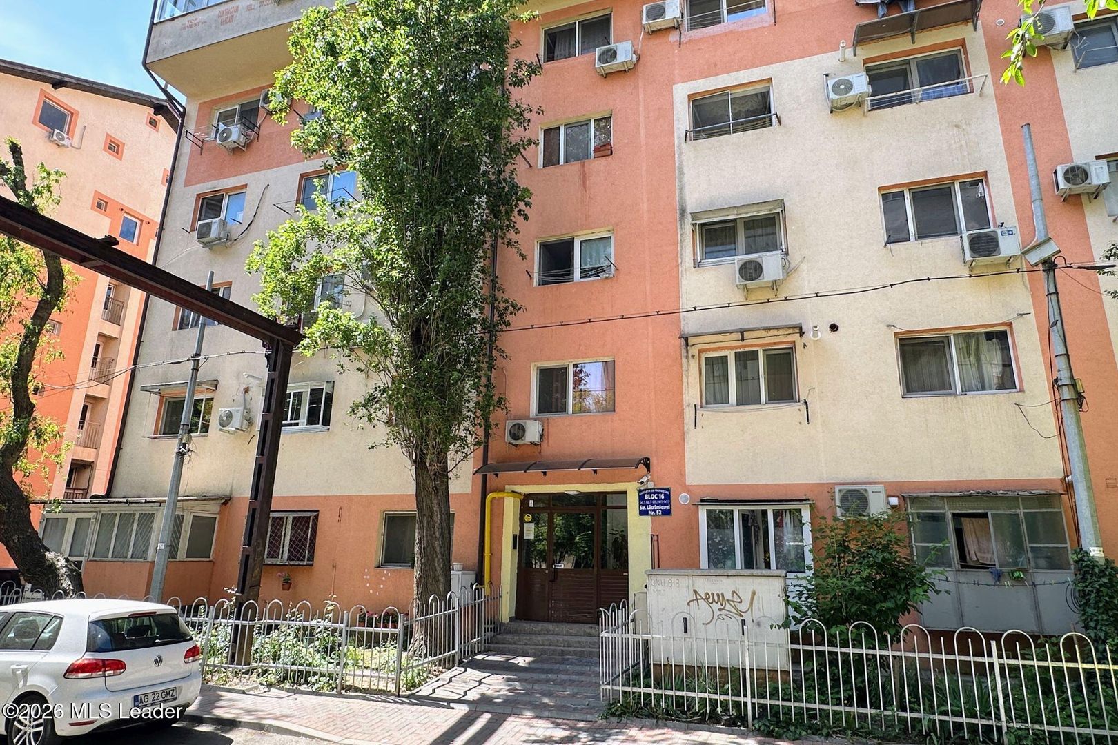 Fizicienilor - Lacramioarei, 3 camere 67 mp, pod 40 mp, modernizat - Poză 15