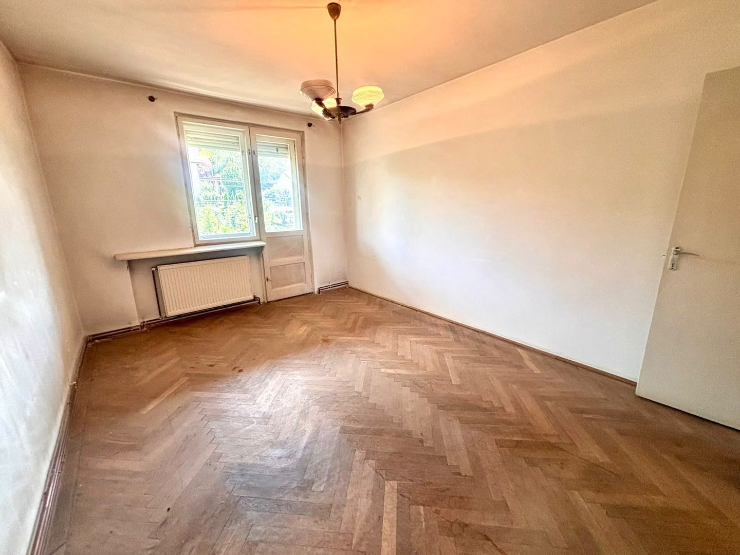 Apartament 3 camere central Ștrand cu garaj si boxa - Poză 6